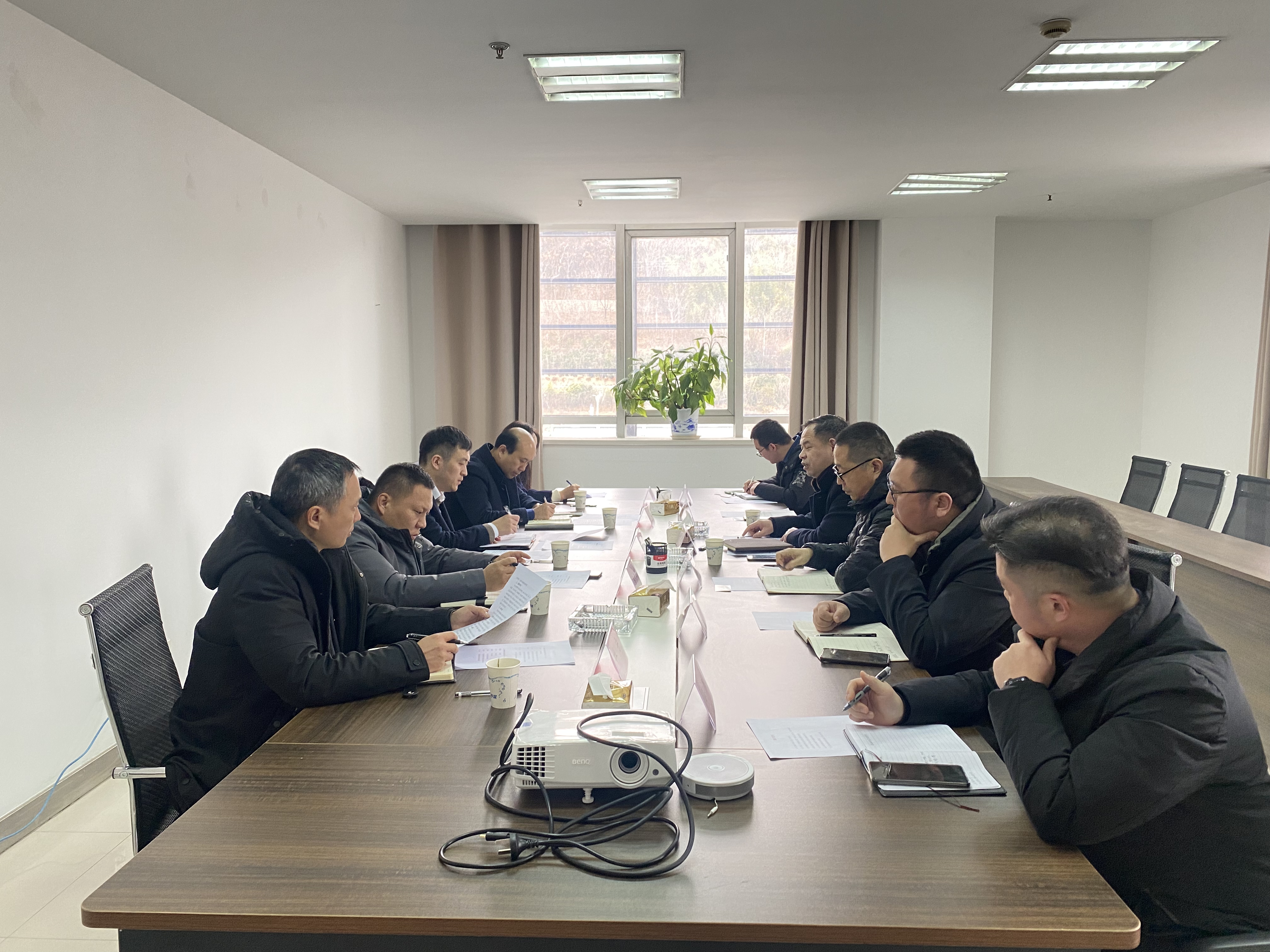 國盛集團(tuán)風(fēng)控部部長王翔一行到交控供應(yīng)鏈公司開展合作交流